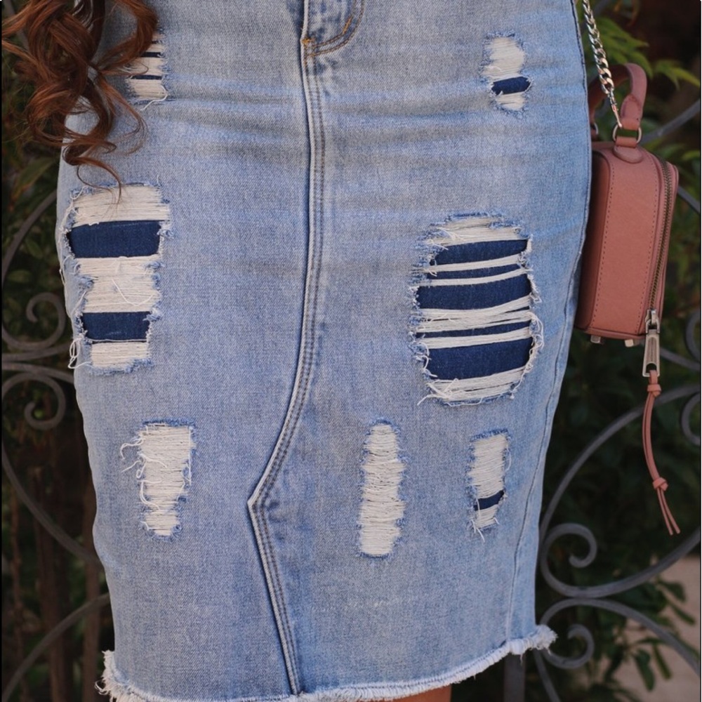 Skirtedfancy Structured Distressed Denim Skirt